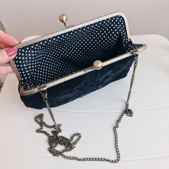 brand new textured floral patterned handsewn Shanghai crossbody to clutch bag - Picture 4 of 4